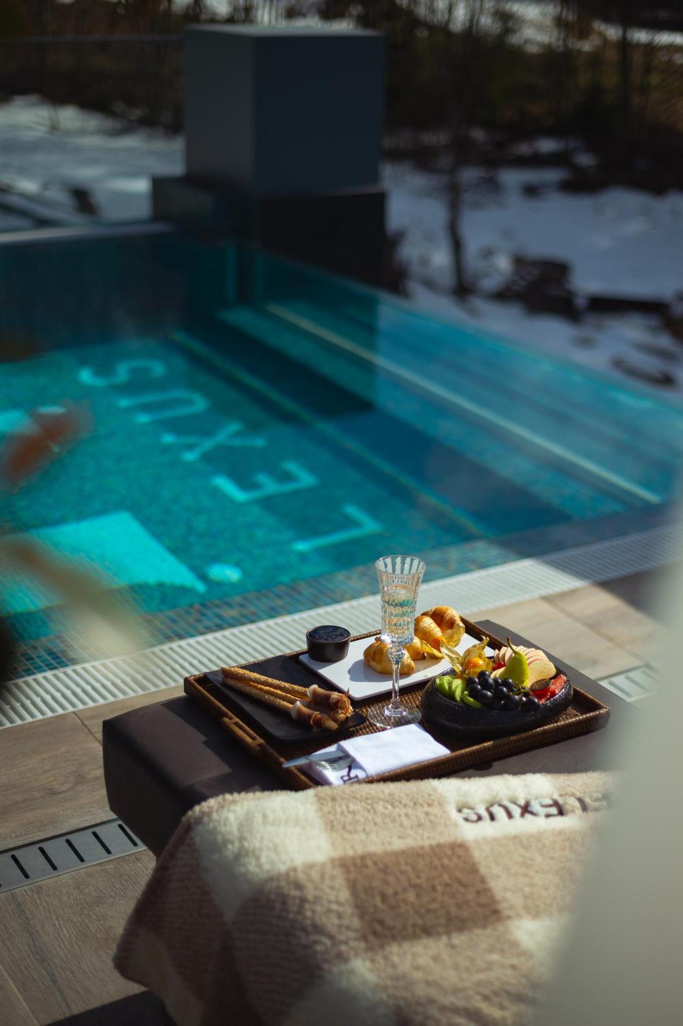 Elexus Boutique Hotel Predeal Ngoại thất bức ảnh